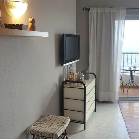 公寓 Monis Rooms,apartment Holidays Green Tenerife Playa San Marcos 伊科德·德·洛斯·维诺斯
